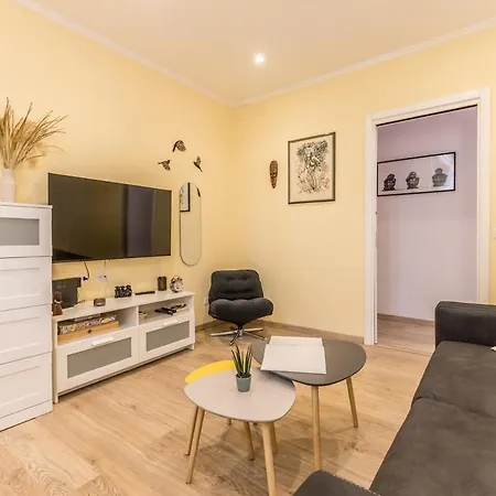 Trilocale Vicino Metro B Con Self Check In E Wi-fi Roma