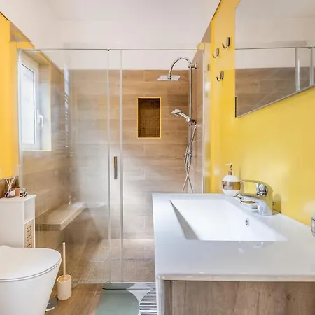 Trilocale Vicino Metro B Con Self Check In E Wi-fi * Roma