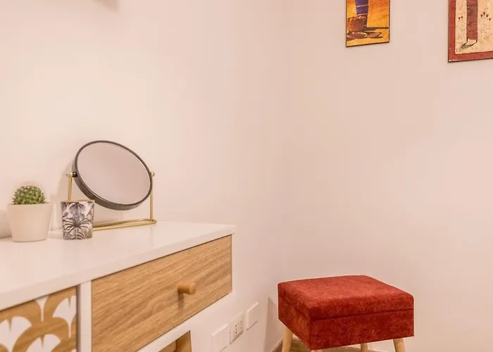 Apartamento Trilocale Vicino Metro B Con Self Check In E Wi-fi *