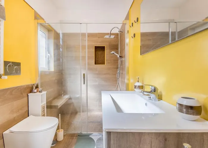 Trilocale Vicino Metro B Con Self Check In E Wi-fi * Roma